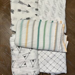 Cloud Island Multi-Patterned Muslin Blanket Set - White, Black, Green, Yellow